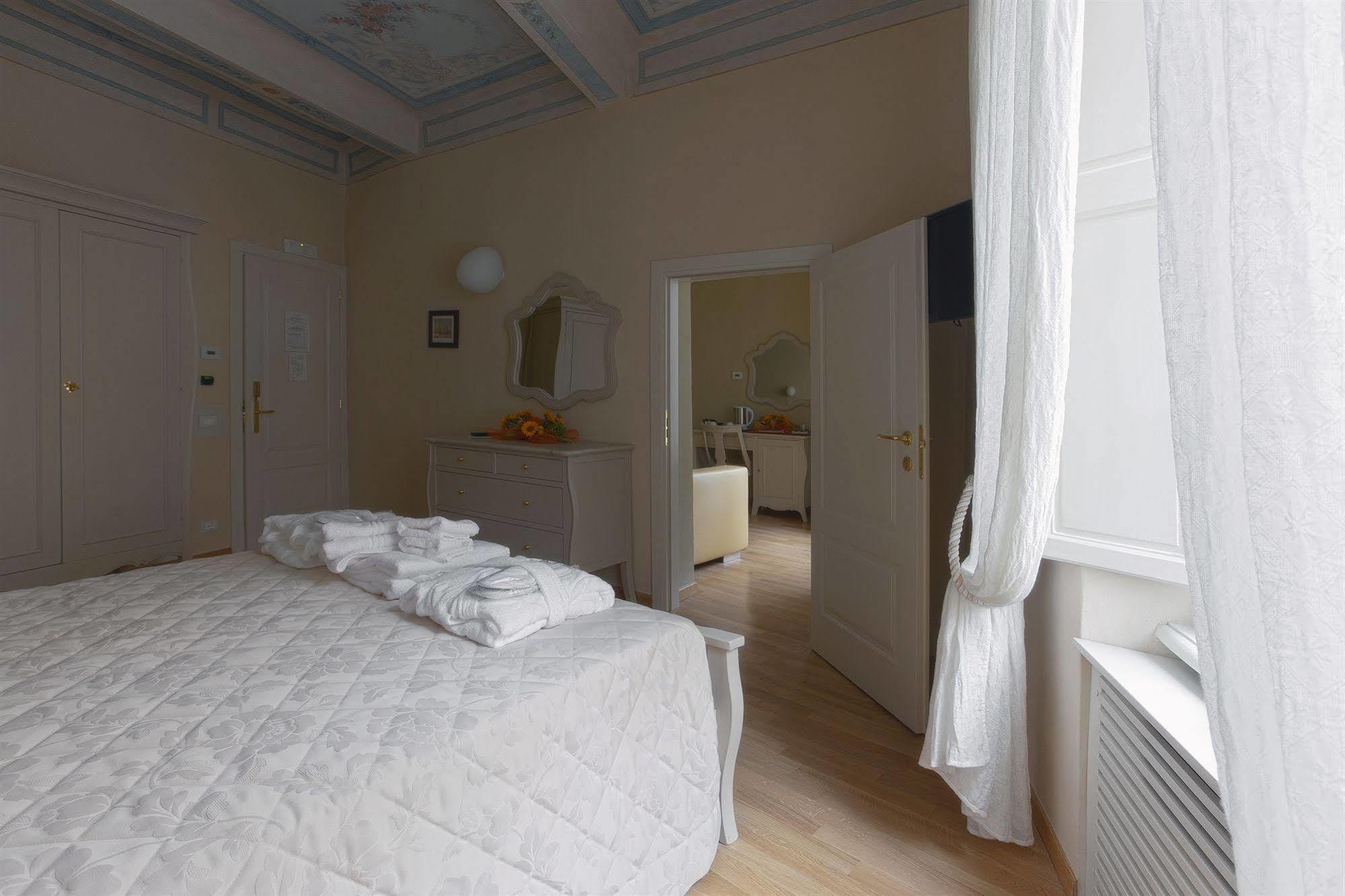 Hotel Residenza d'Epoca Relais I Miracoli Pisa Esterno foto